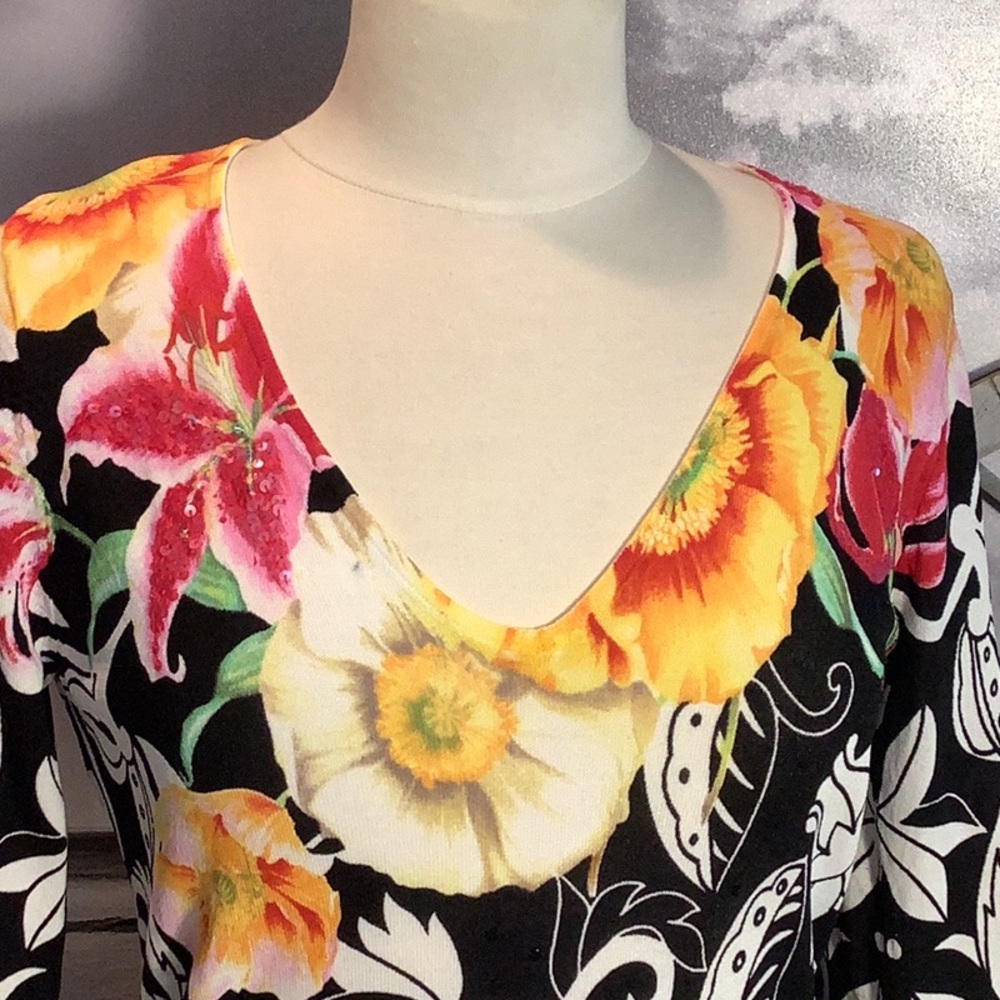 Alberto Makali Lightweight 3/4 Sleeve Floral Embellished V Neck Sweater Sz M - Picture 2 of 11
